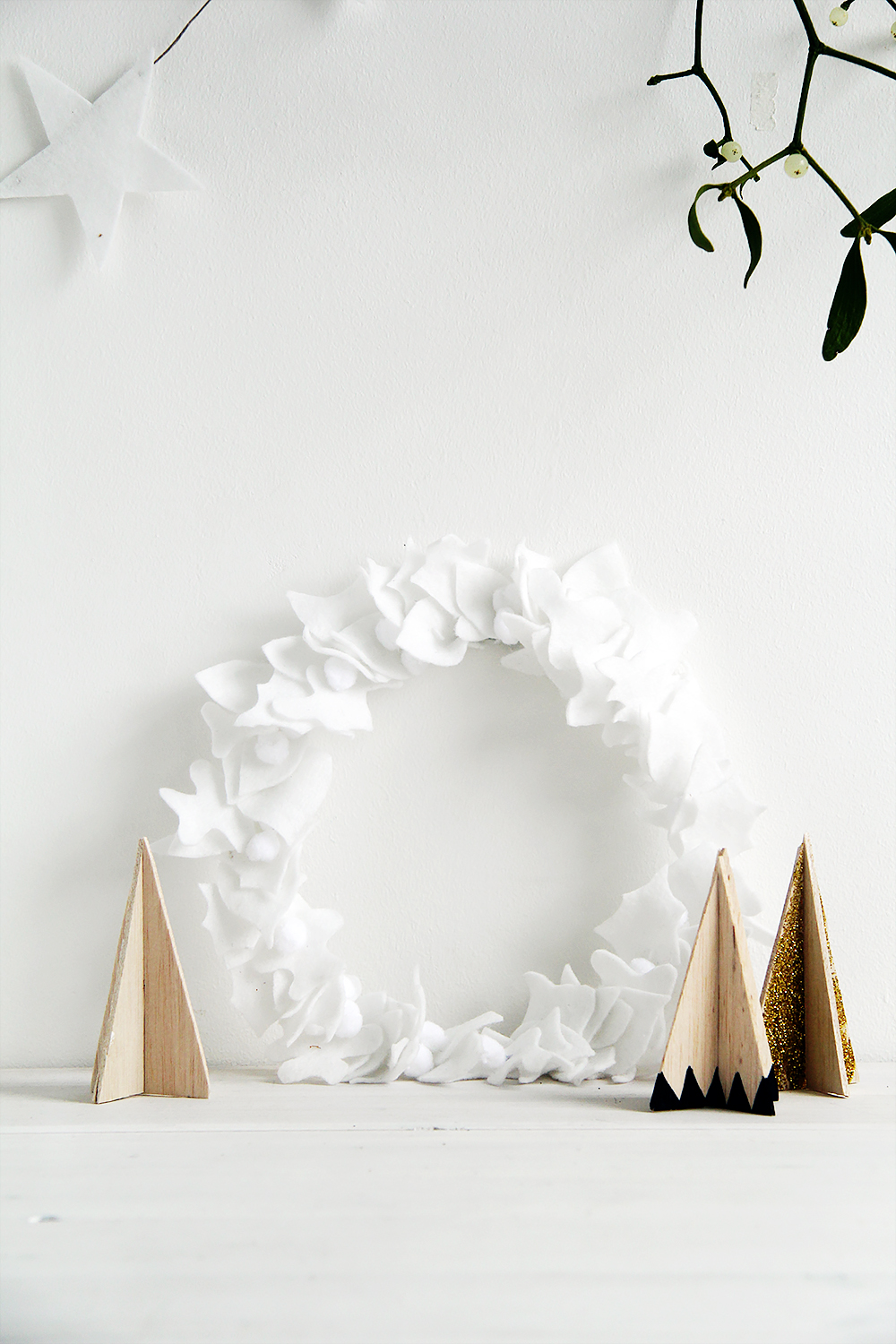 Fall For DIY White Felt Wreath portrait