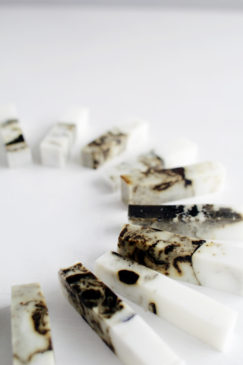 Fall-For-DIY-Coffee-and-Coconut-Marbled-Soap-Sticks-3