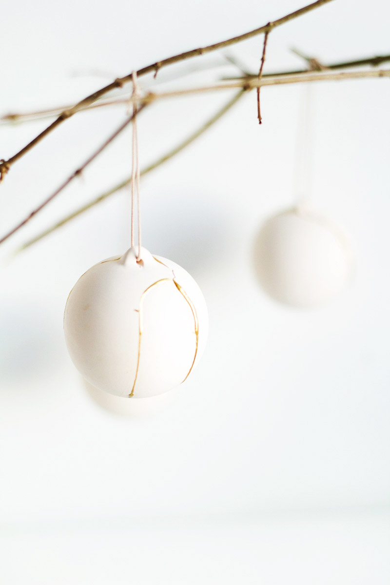 DIY Kintsugi Gold Fixed Baubles | Fall For DIY