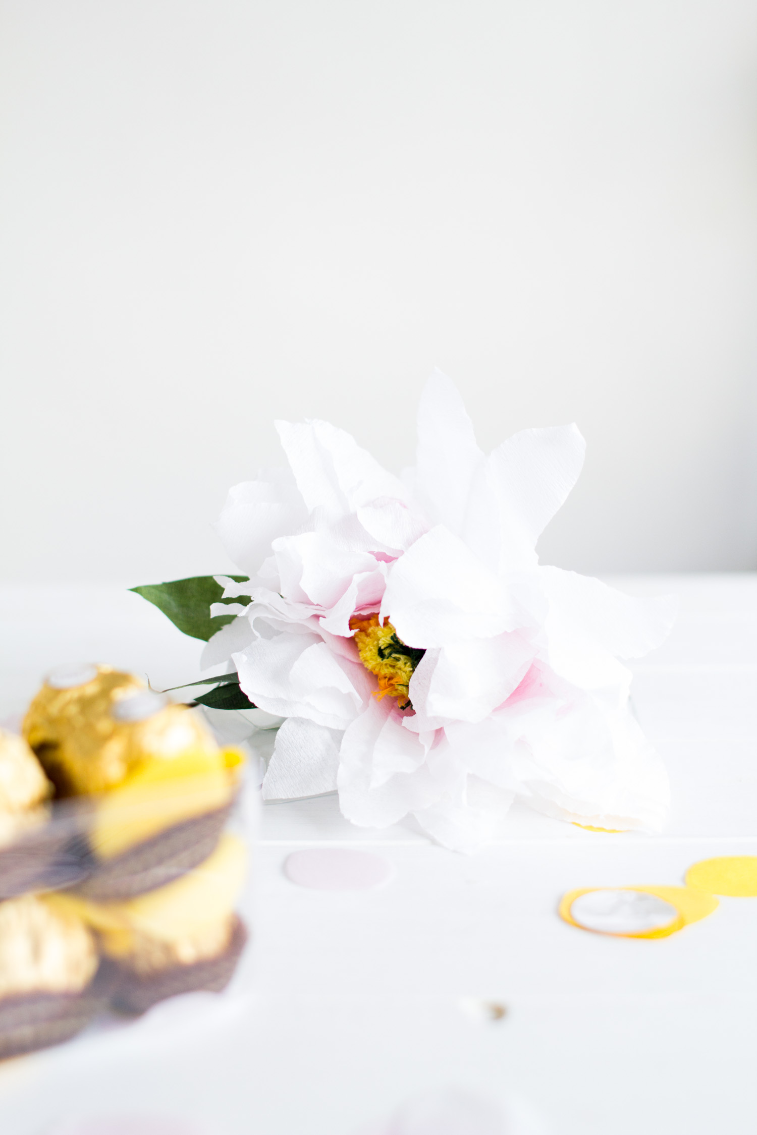 DIY Paper Flower Gift Topper | Fall For DIY