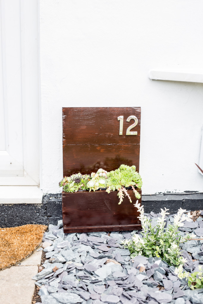 Entrance makeover before and After | @fallfordiy