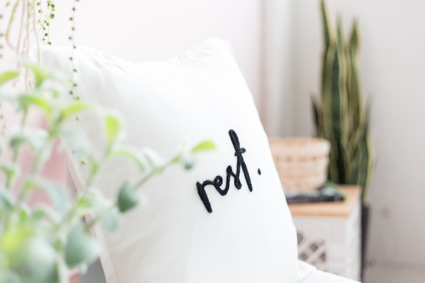 DIY Needle Felted Lettered Cushion | @fallfordiy