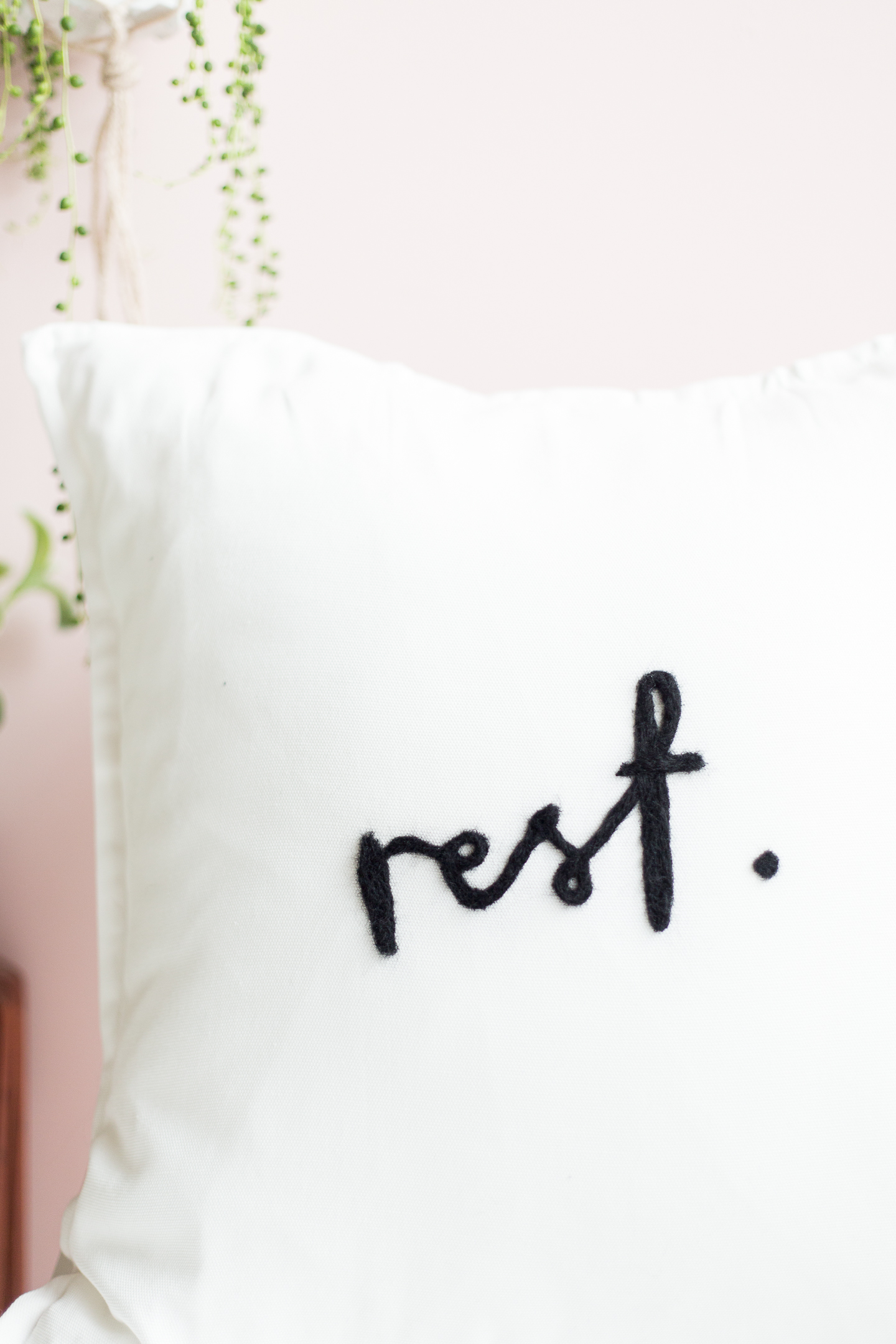 DIY Needle Felted Lettered Cushion | @fallfordiy