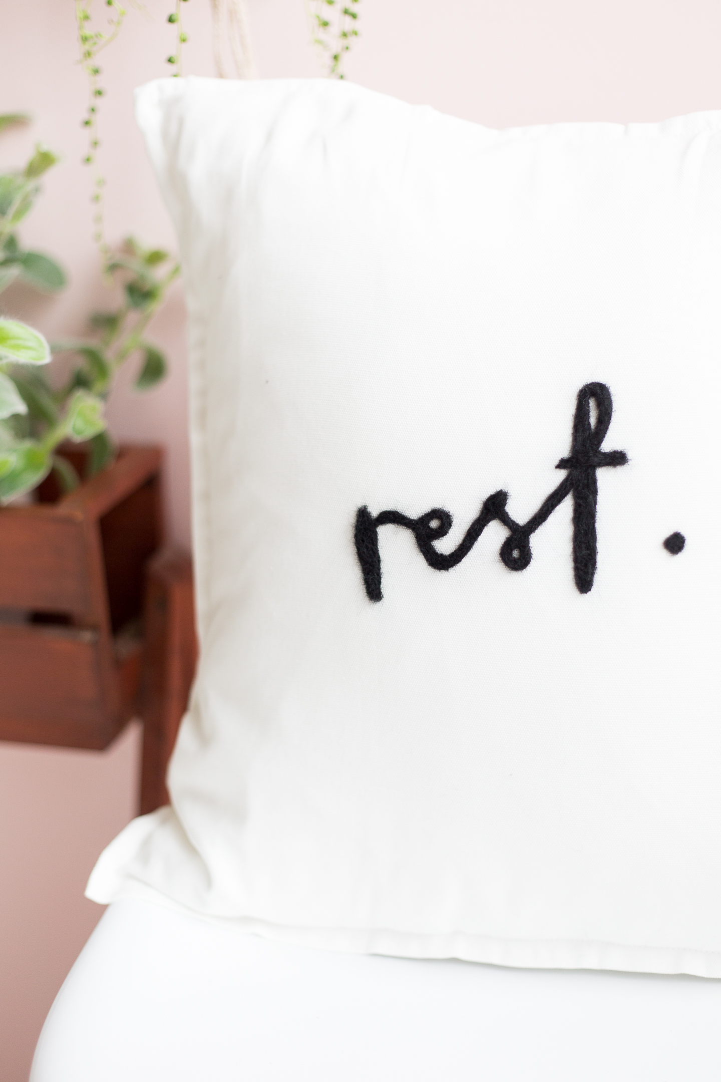 DIY Needle Felted Lettered Cushion | @fallfordiy