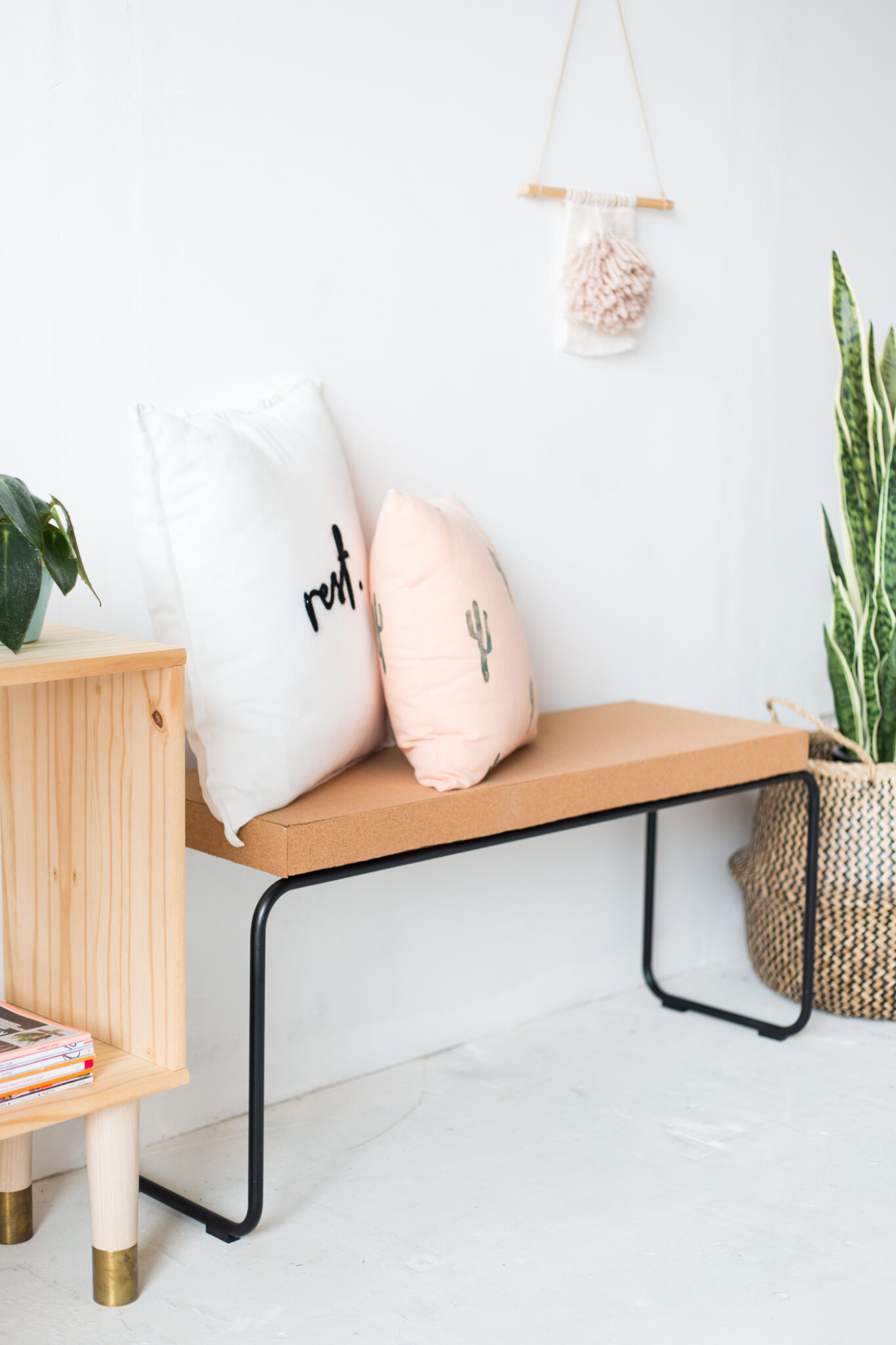 DIY Cork Bench @fallfordiy