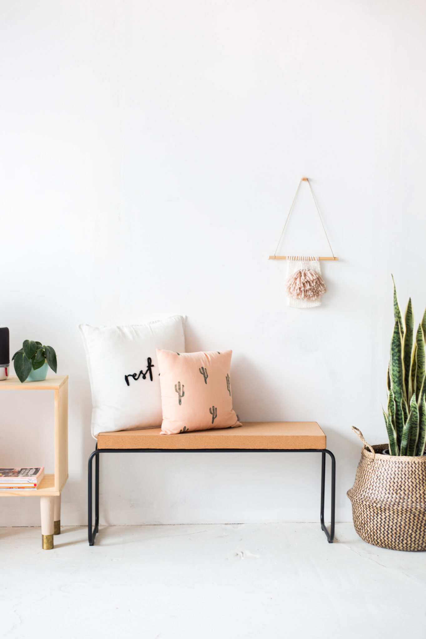 DIY Cork Bench @fallfordiy