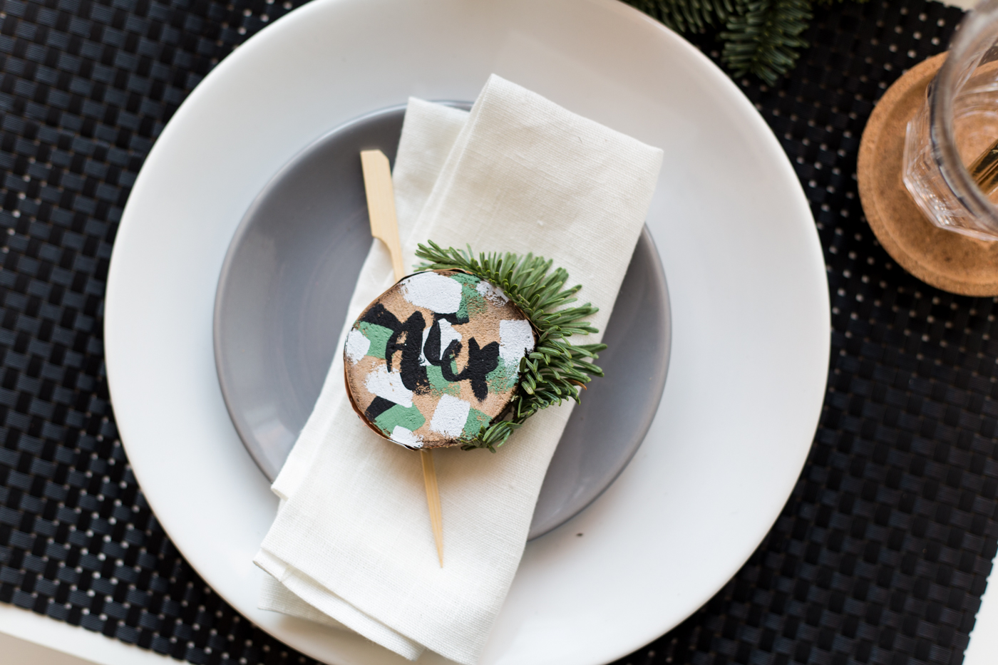 DIY Birch Wood Slice Name Card Table Settings | @fallfordiy