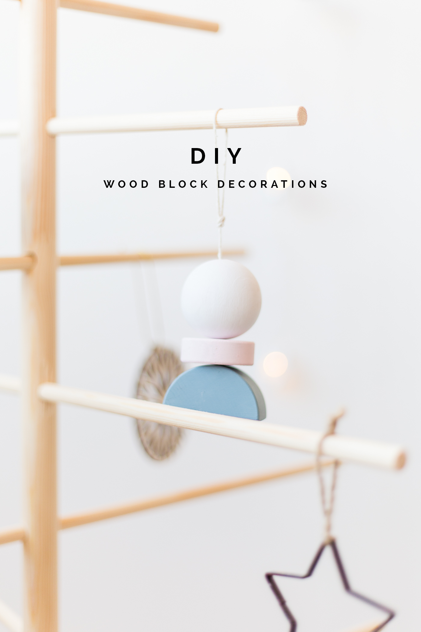 diy-contemporary-wood-block-hanging-christmas-decorations-_-fallfordiy