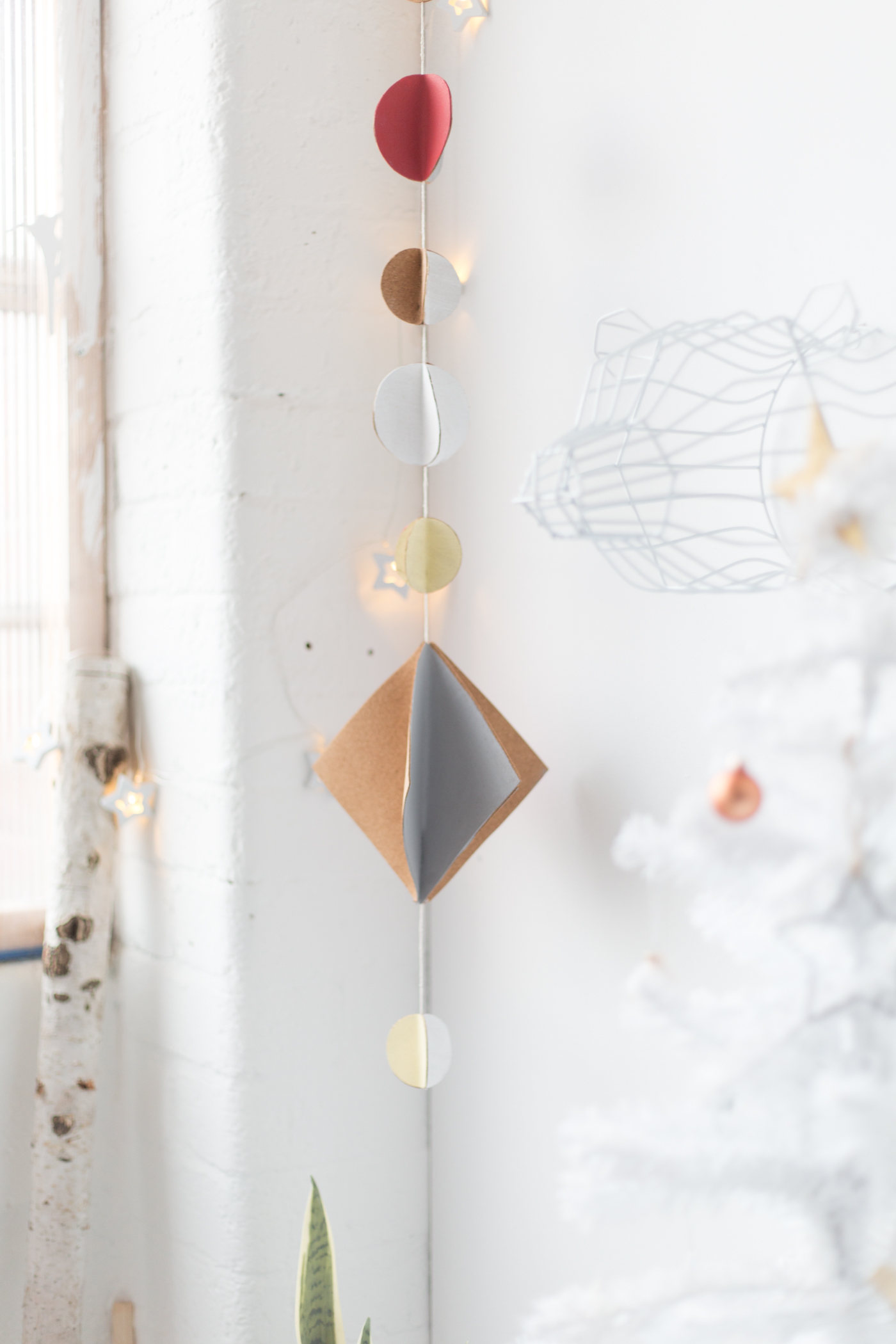 DIY Cork Christmas Hanging Garland