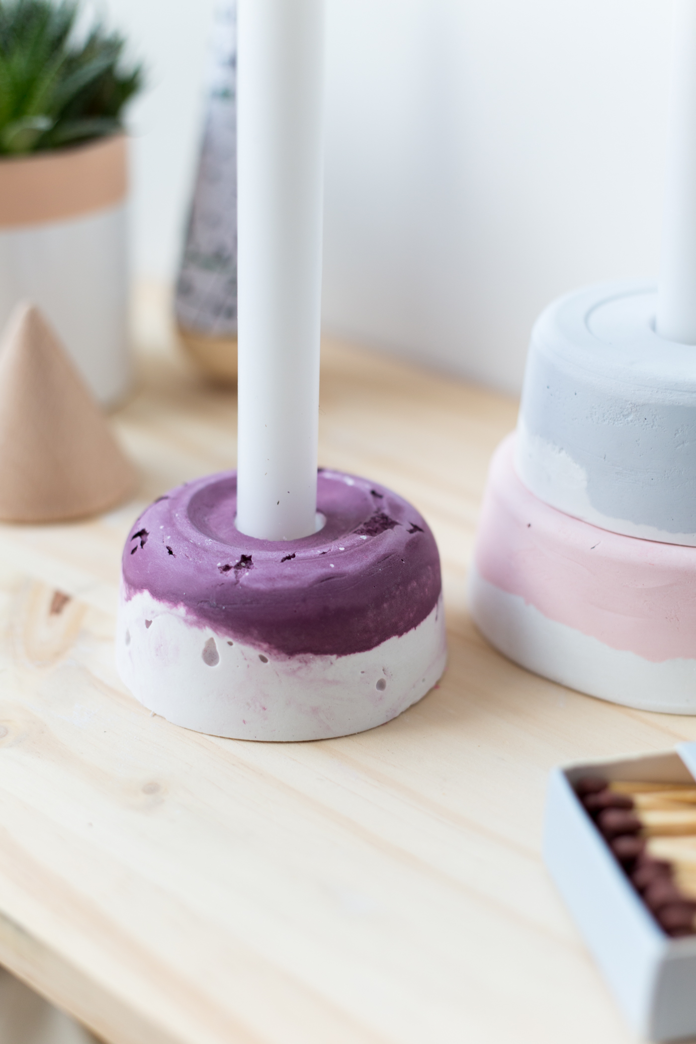 DIY Paint Dyed Plaster Candle Holder