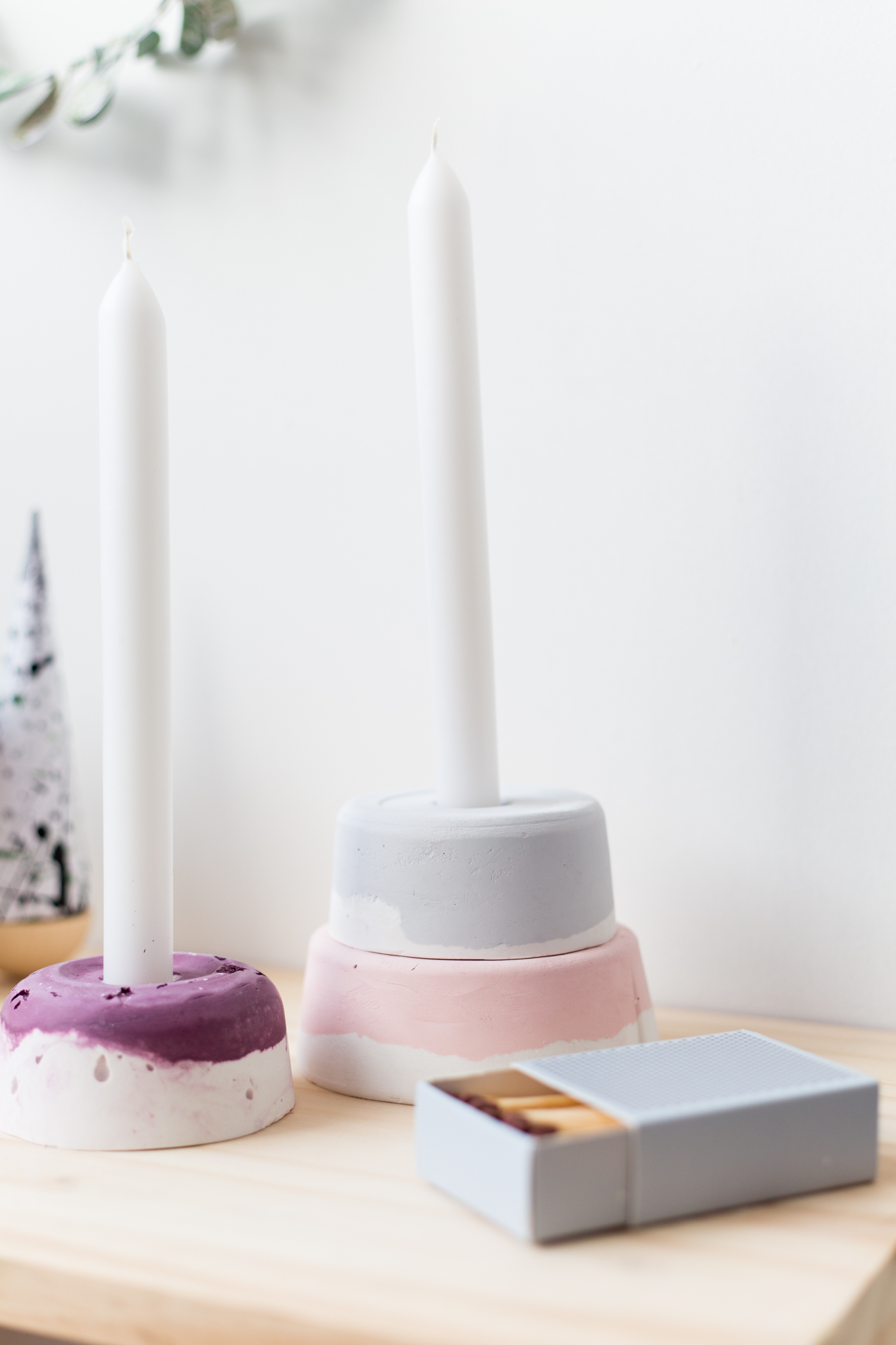 DIY Paint Dyed Plaster Candle Holder