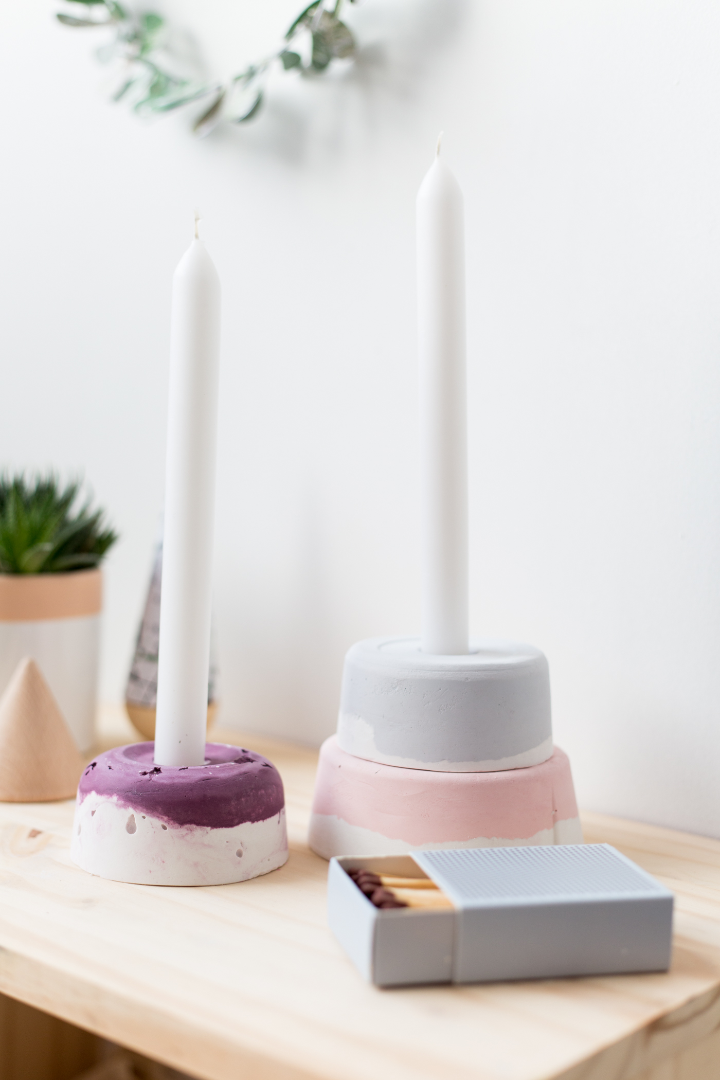 DIY Paint Dyed Plaster Candle Holder