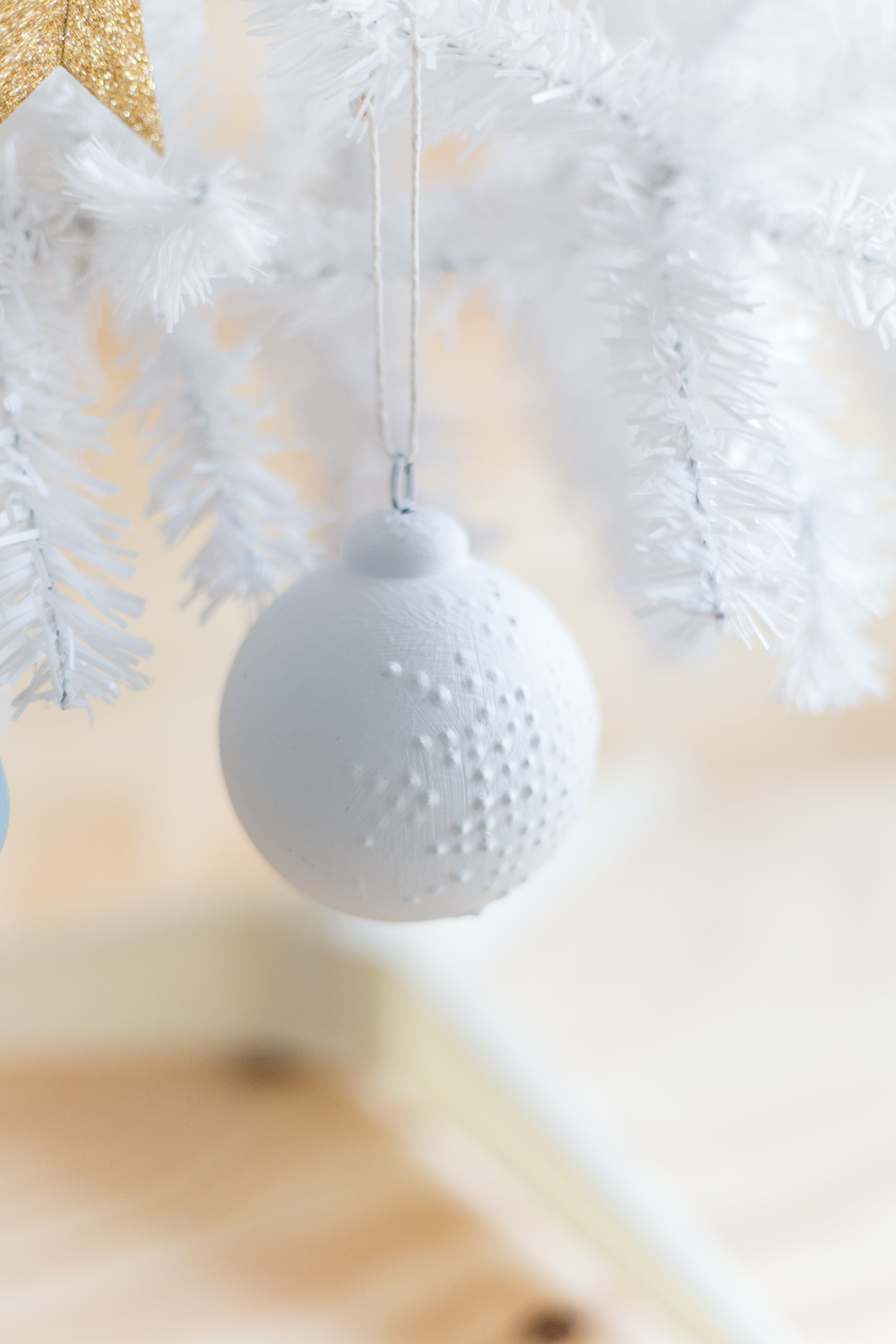 12 Shades of Christmas Day Three | DIY Snowflake Patterned Christmas Bauble