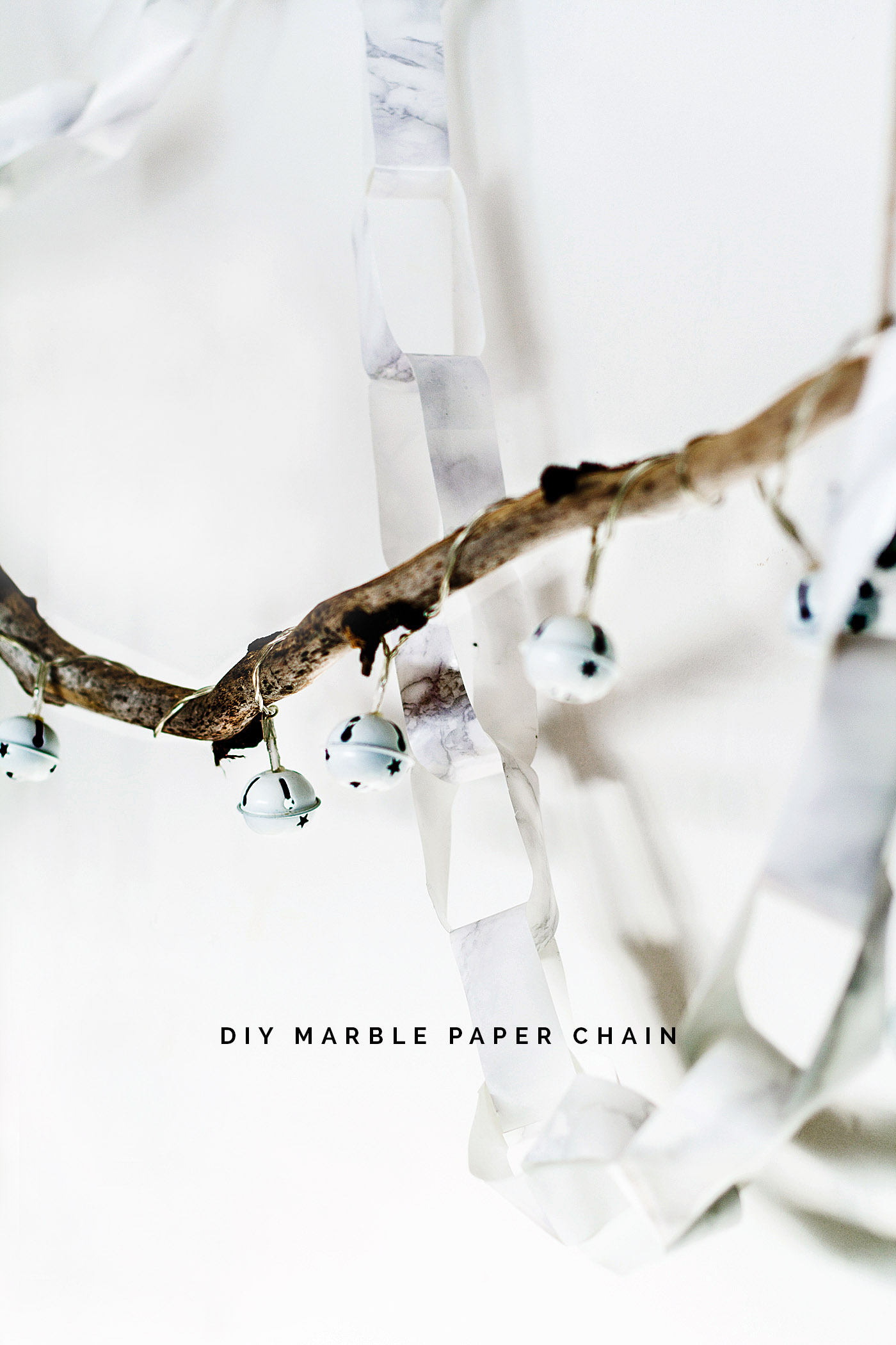 DIY Marbled Paper Chain Christmas Decoration | Fall For DIY