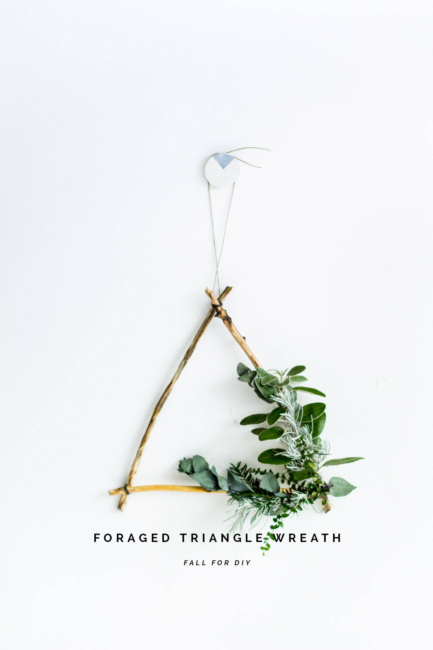 DIY Foraged Triangle Christmas Wreath | @fallfordiy