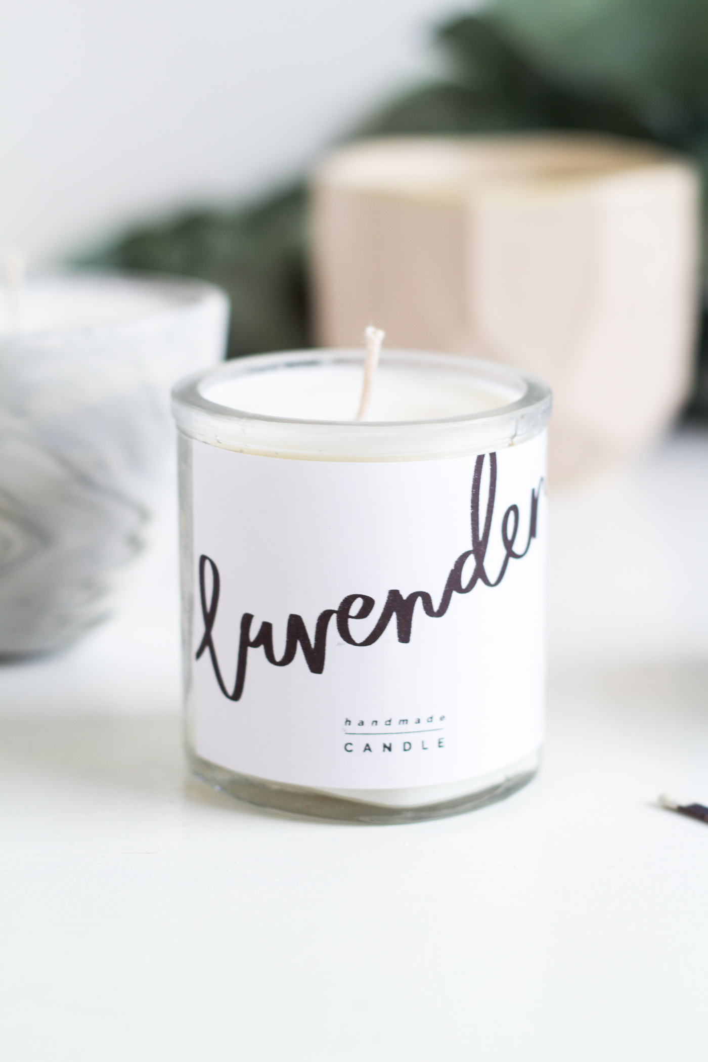 DIY Scented Candle Gifts & Free Printables | @fallfordiy