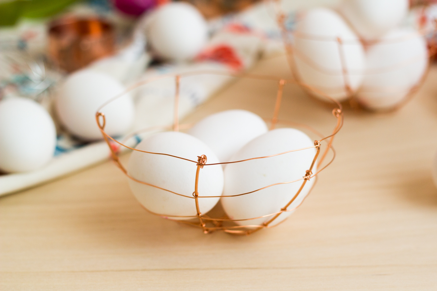 DIY Copper Wire Easter Egg Baskets | @fallfordiy