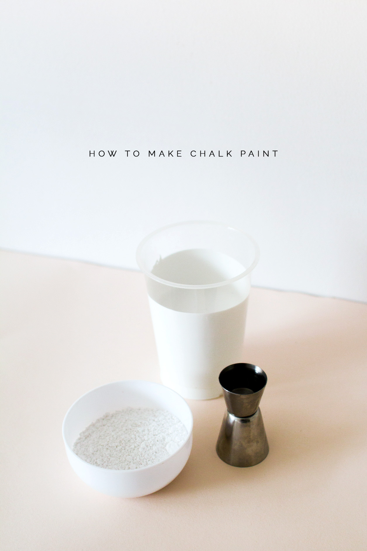 How to make DIY Chalk Paint | @fallfordiy