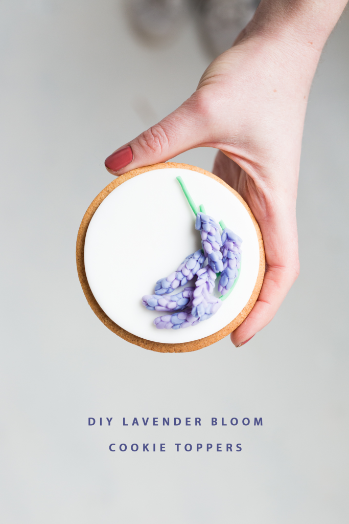 DIY-Sugar-Lavender-Bloom-Cookie-Toppers-_-@fallfordiy-37