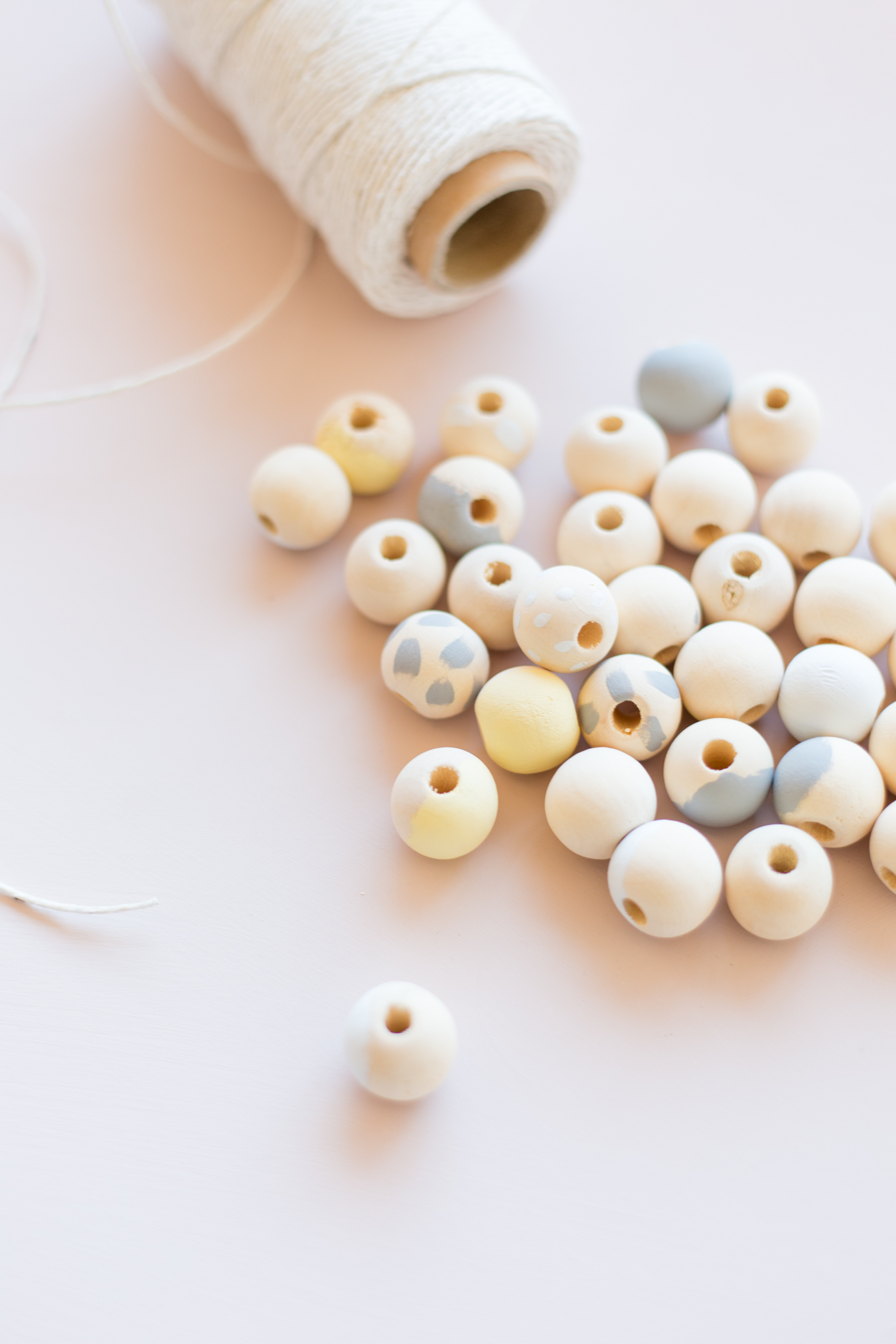 diy-beaded-gift-toppers-tutorial-with-dulux-fallfordiy-4