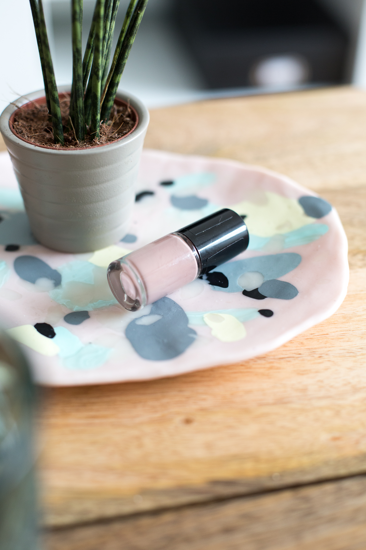 DIY Polymer Clay Coffee Table Tray | @fallfordiy