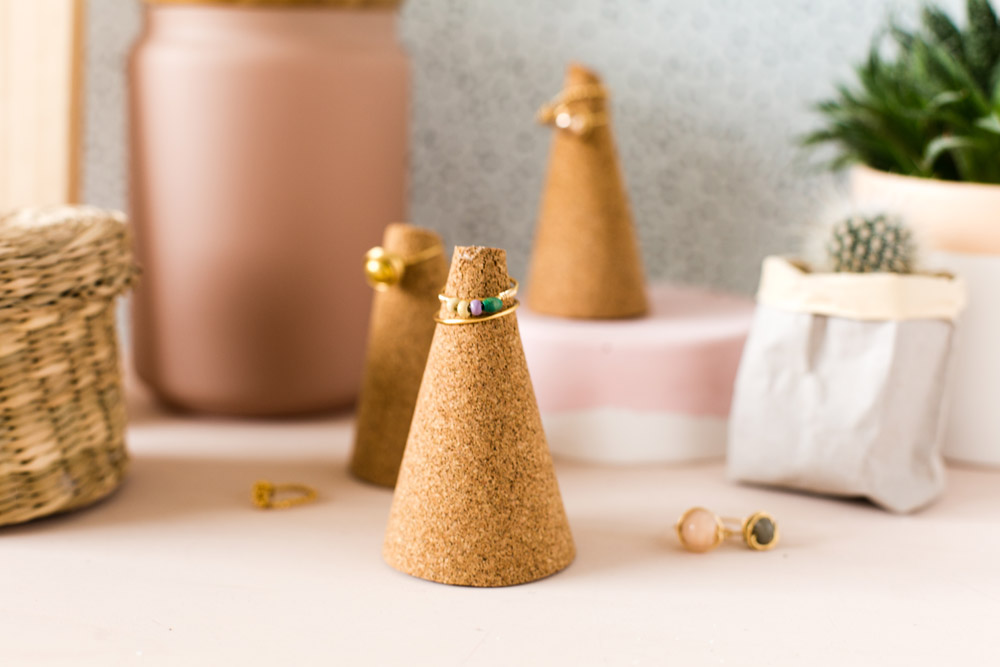 DIY Five Minute Make Cork Ring Cones | @fallfordiy
