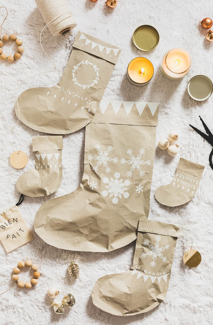 DIY Stocking Gift Wrap | @fallfordiy