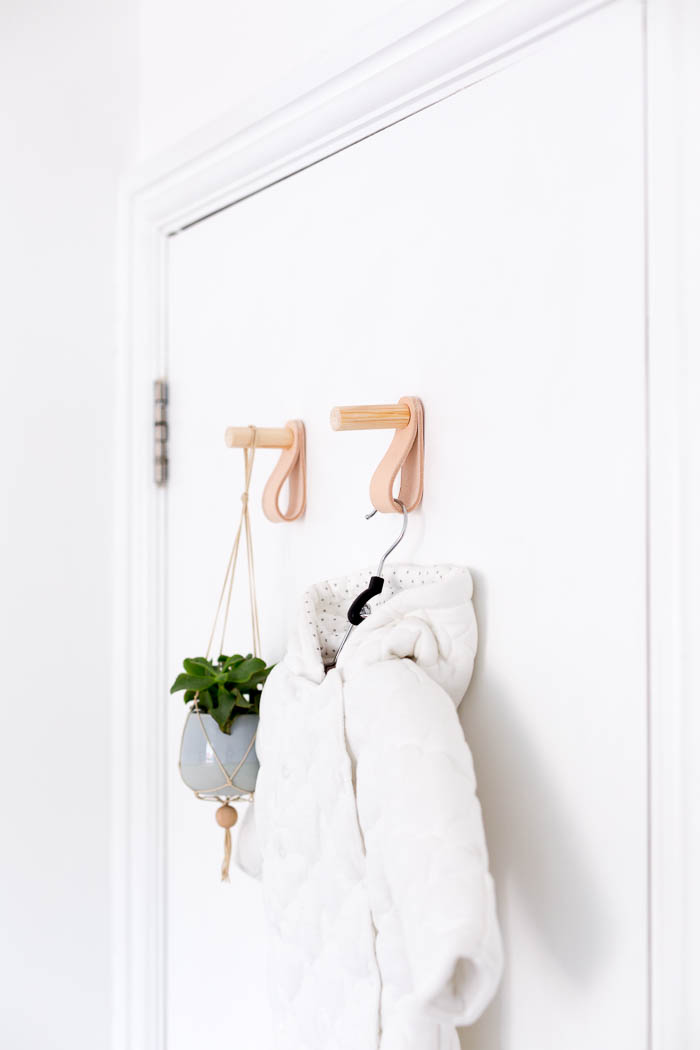 DIY Wood and Leather Door Hooks Tutorial fallfordiy