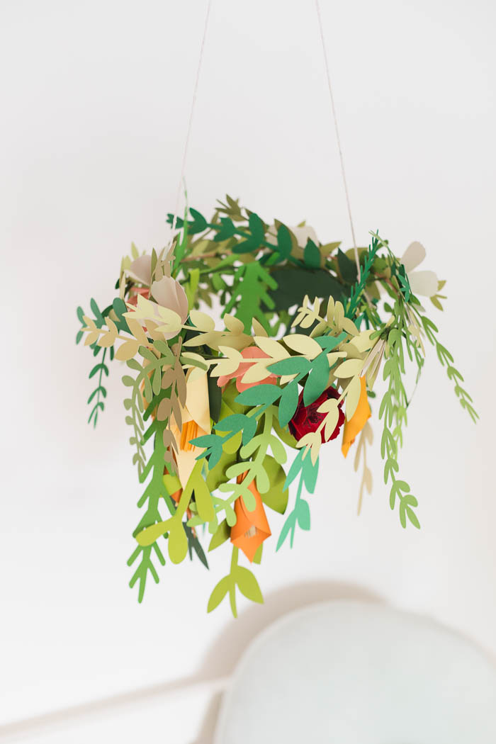 DIY Paper Floral Mobile | @fallfordiy