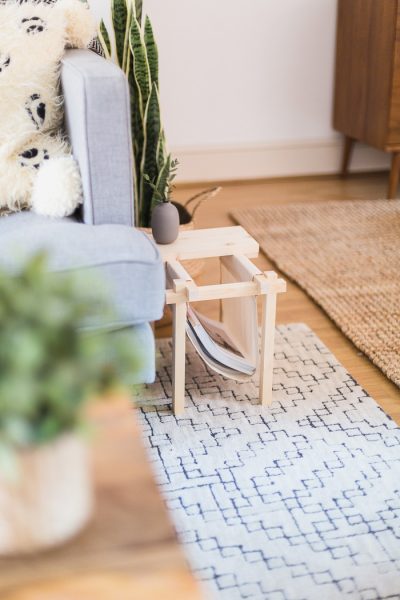 DIY Wooden Magazine Holder