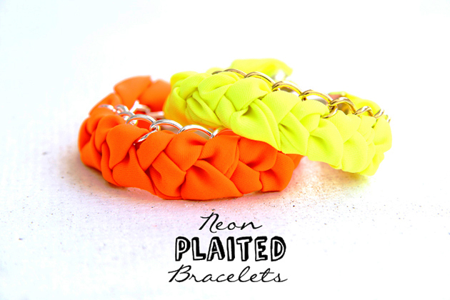 Neon Glow Bracelet - Premium at Rs 3.45/piece(s) | Party Prop in Chennai |  ID: 11591583791