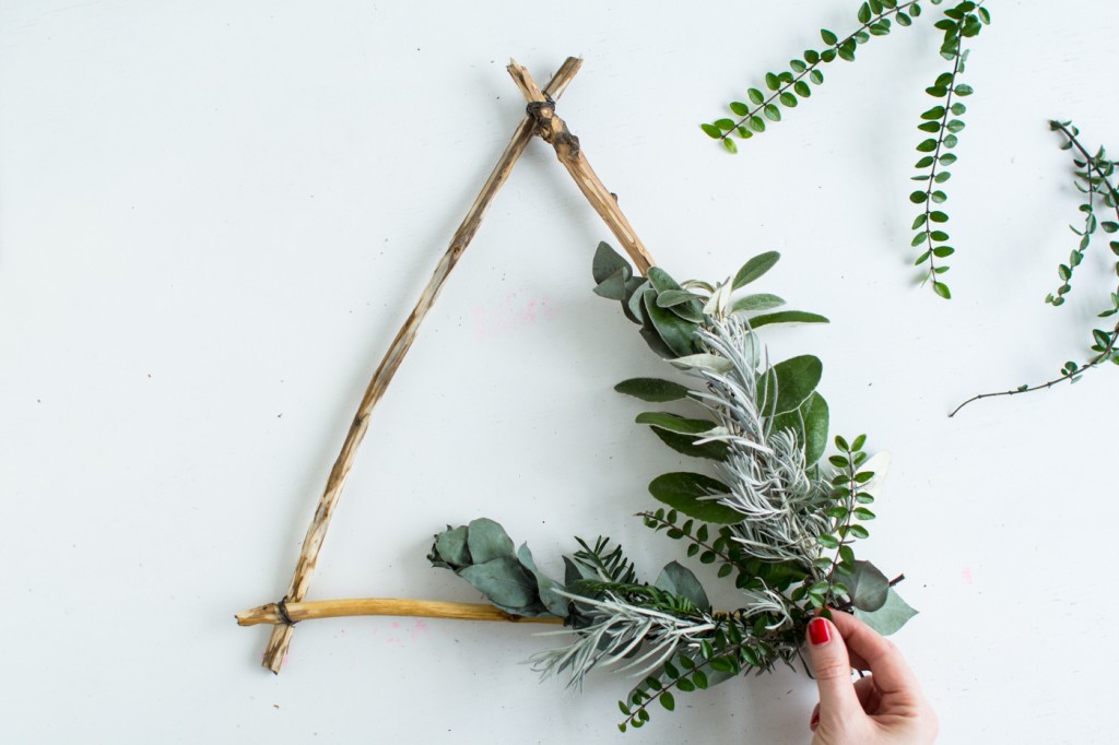 DIY Foraged Triangle Christmas Wreath | Fall For DIY