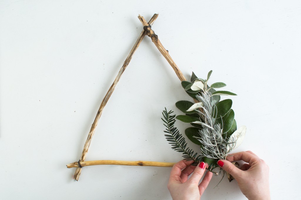 DIY Foraged Triangle Christmas Wreath | Fall For DIY