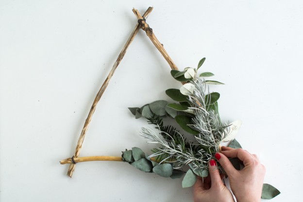 DIY Foraged Triangle Christmas Wreath | Fall For DIY