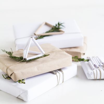 DIY Paper Straw Gift Wrap Toppers – 5 Ways